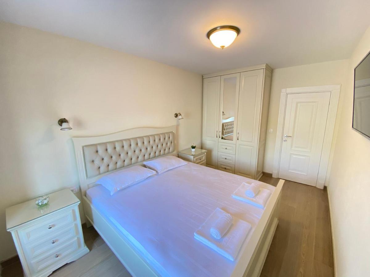 Apartments Marijaz Kotor Eksteriør billede