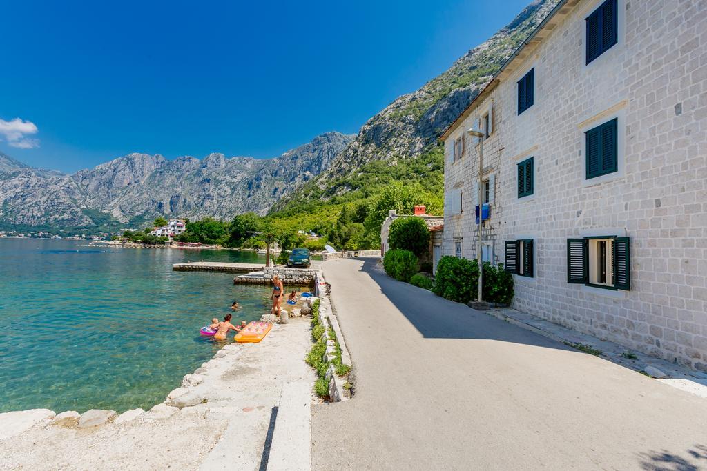 Apartments Marijaz Kotor Eksteriør billede